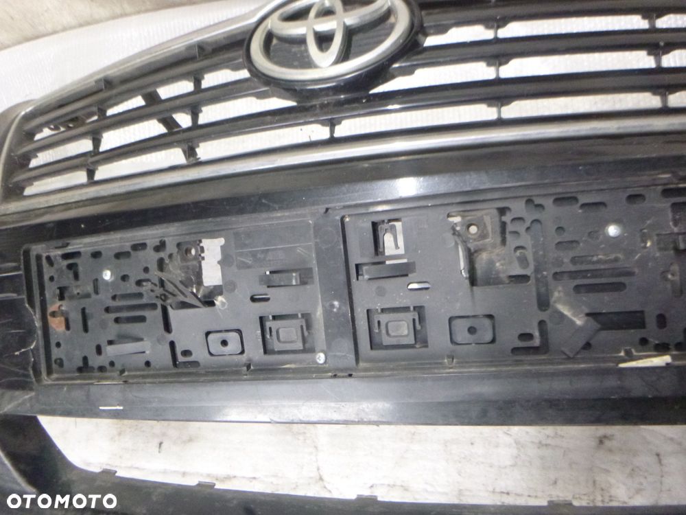 toyota avensis t25 zderzak przód przedni oe - 11