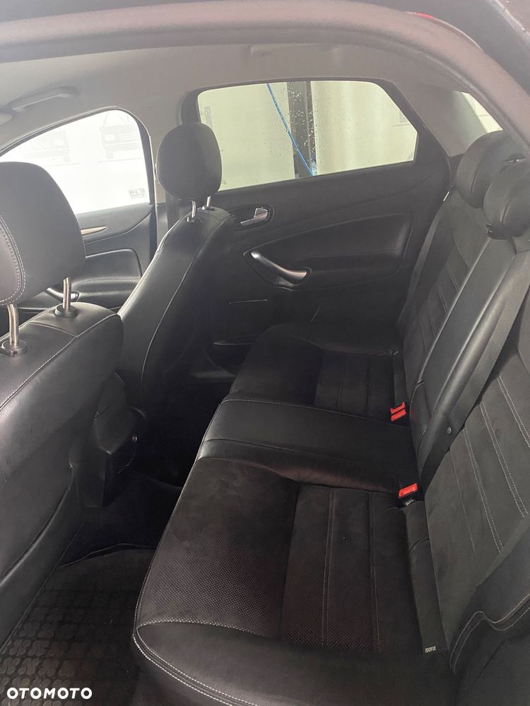 Ford Mondeo 1.8 TDCi Titanium - 13