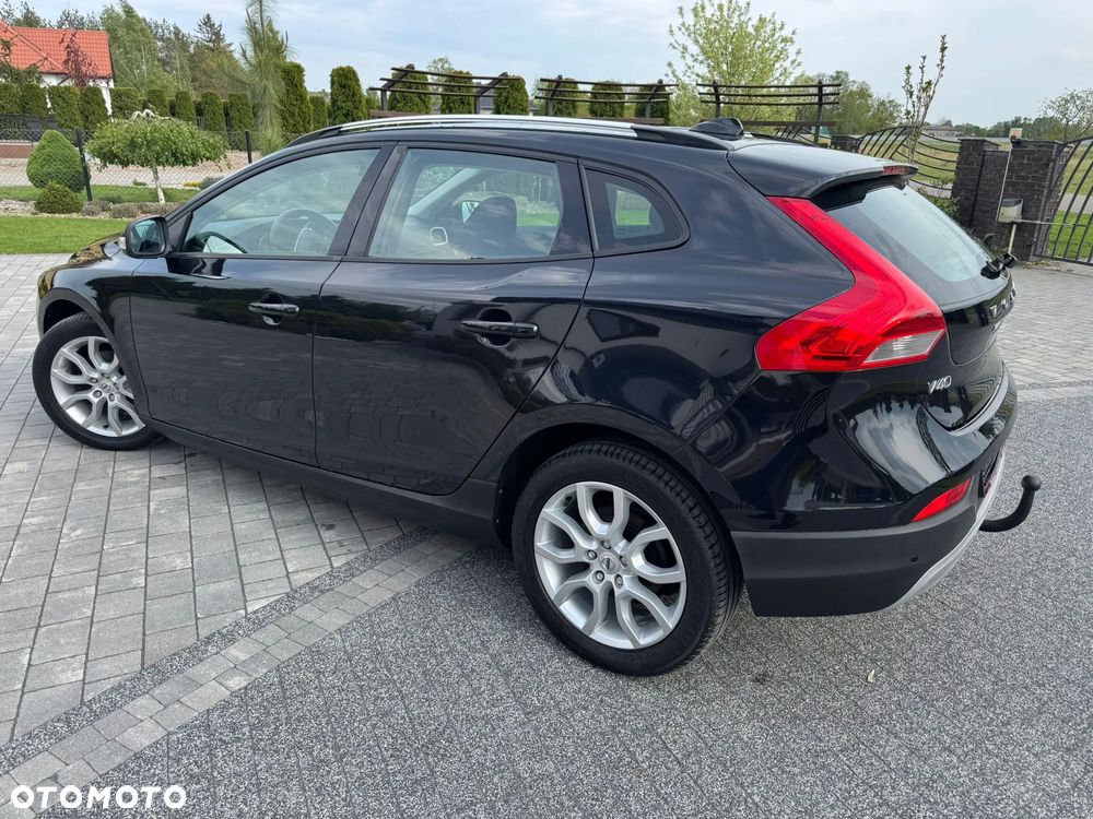 Volvo V40 Cross Country D2 Summum - 4