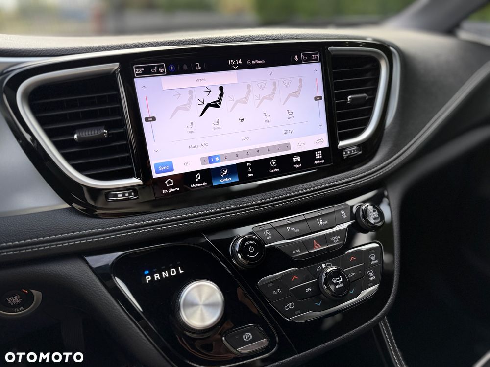 Chrysler Pacifica - 18