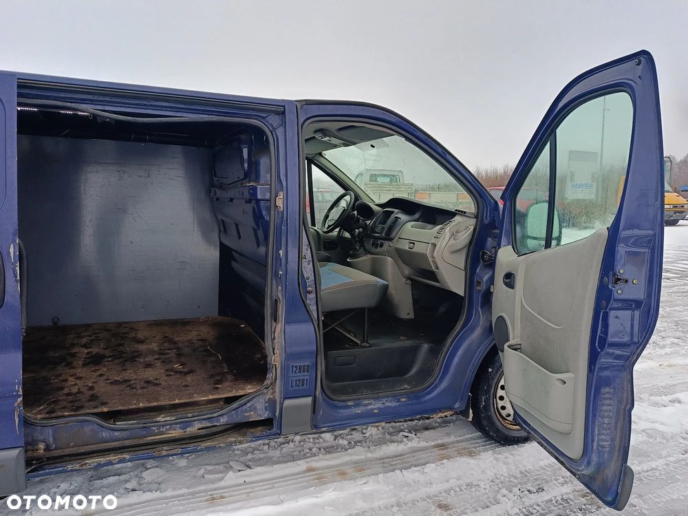Renault Trafic - 10