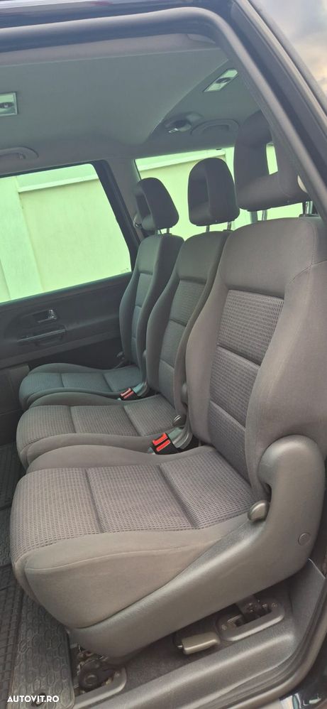 Volkswagen Sharan - 8