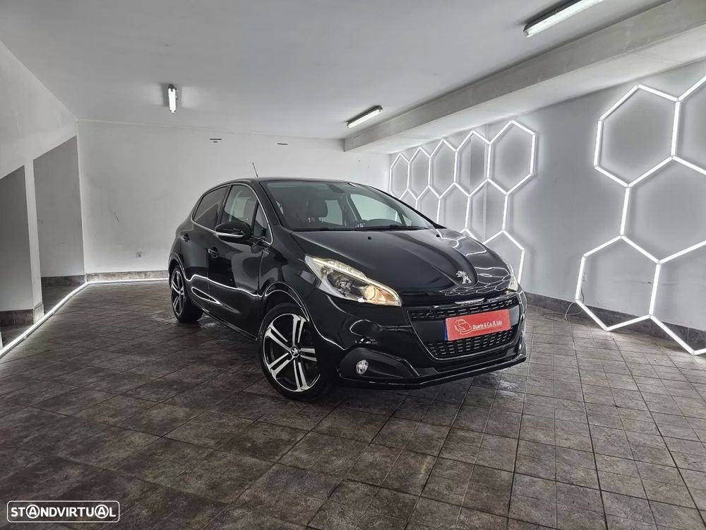 Peugeot 208 1.2 PureTech GT Line EAT6 - 1