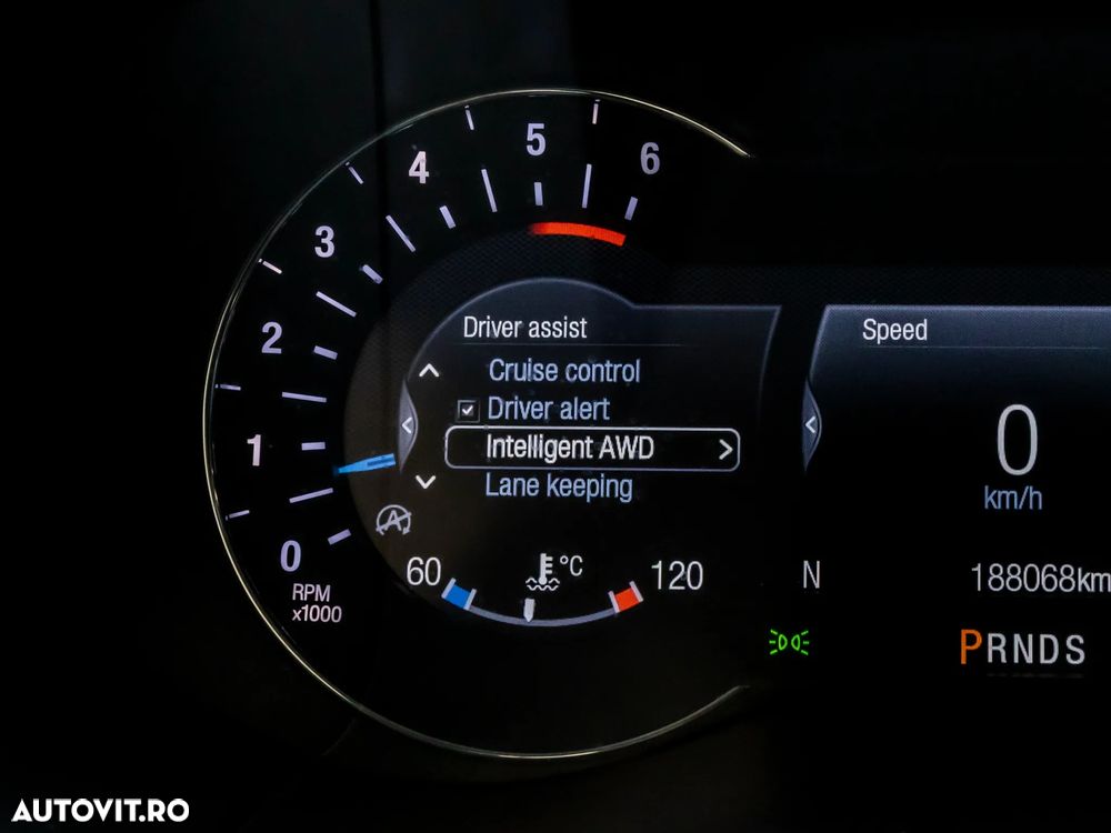 Ford Edge 2.0 Panther A8 AWD ST Line - 31