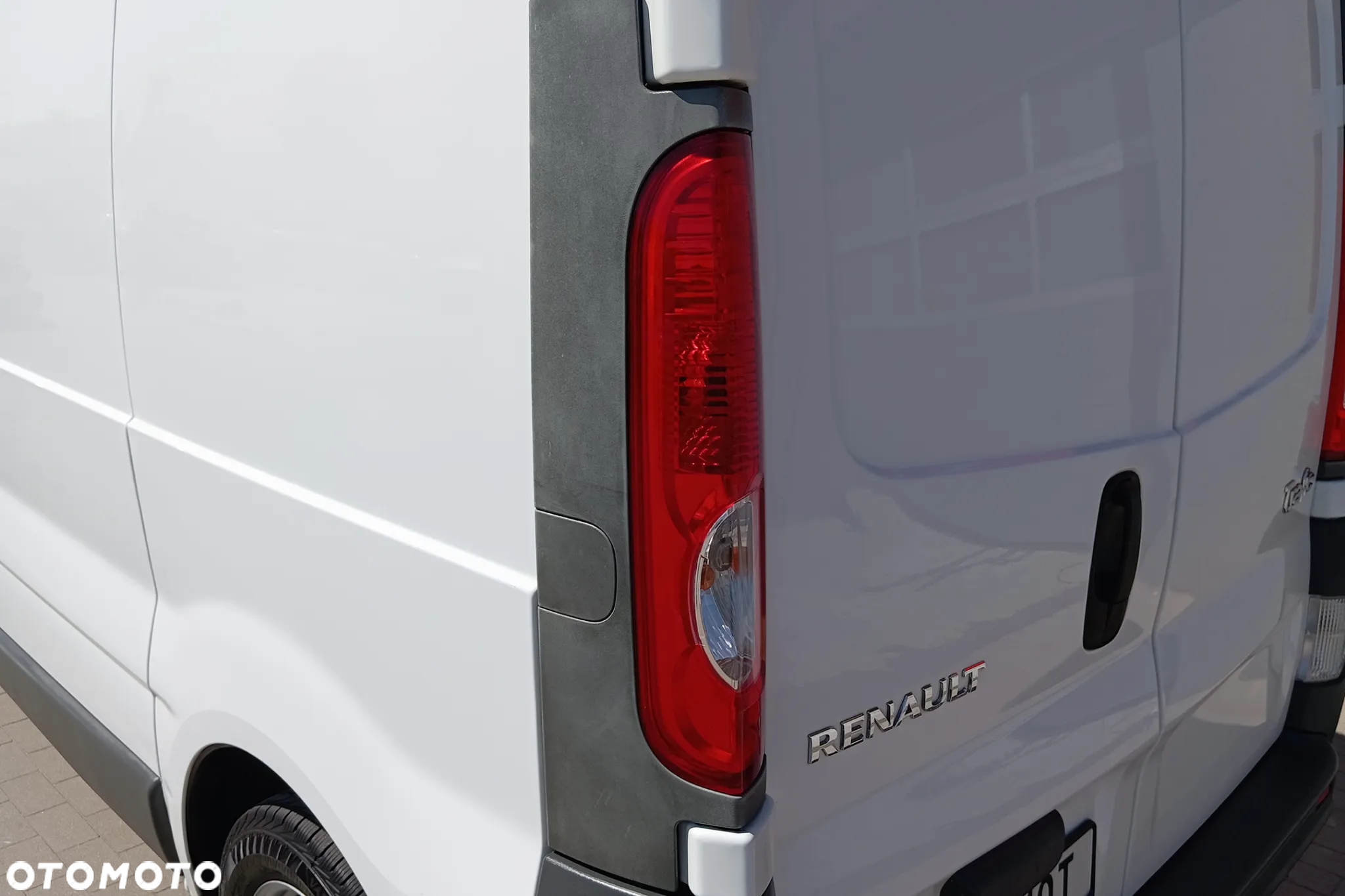 Renault TRAFIC II L1H1 - 18