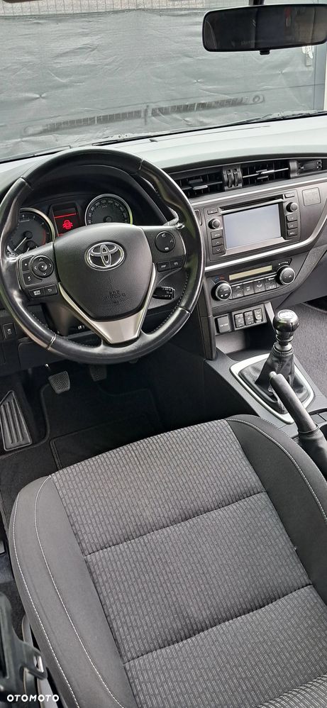 Toyota Auris 1.6 Premium Start - 28