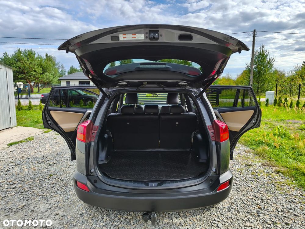 Toyota RAV4 2.2 D-4D 4x4 Automatik Executive - 5