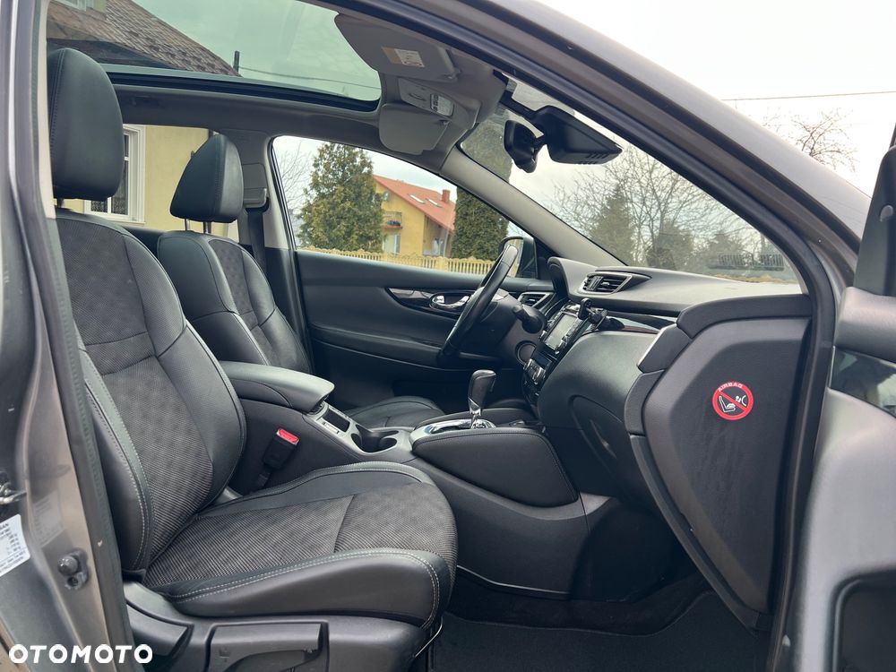 Nissan Qashqai 1.6 dCi Xtronic TEKNA+ - 13
