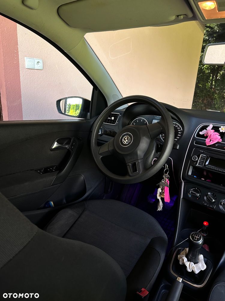 Volkswagen Polo - 12