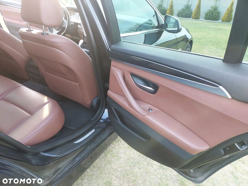 BMW Seria 5 520d xDrive Luxury Line - 21