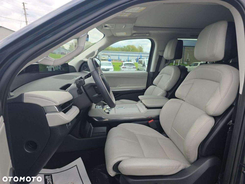 Lincoln Navigator - 7