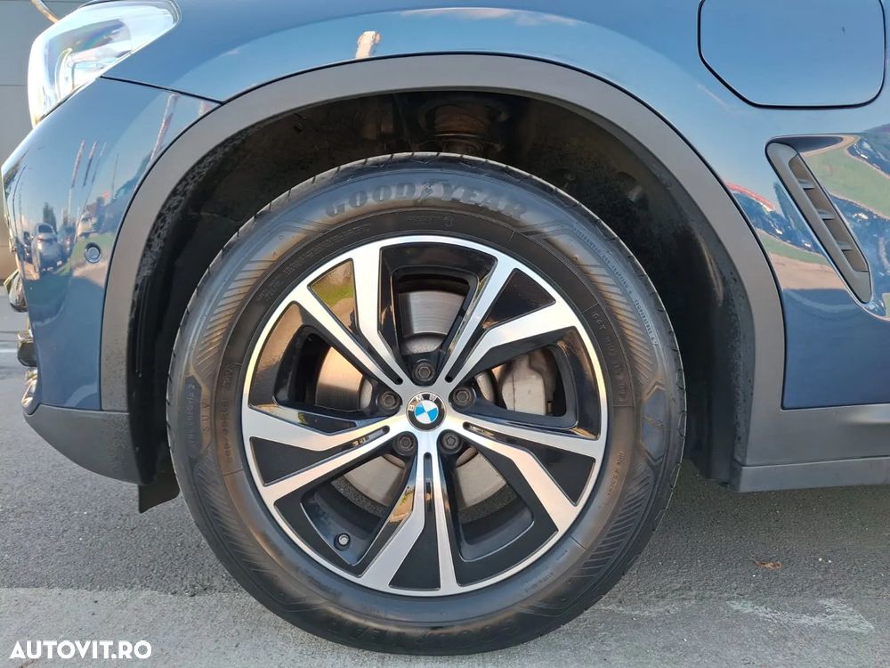 BMW X3 xDrive30e AT PHEV - 27
