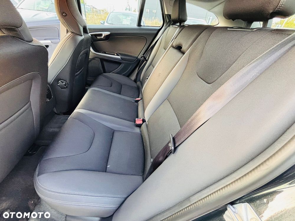 Volvo V60 D4 Drive-E Summum - 24