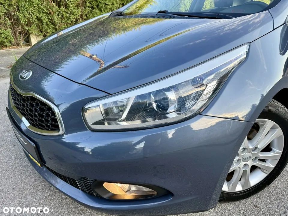Kia Ceed 1.4 CVVT ISG Dream Team Edition - 2
