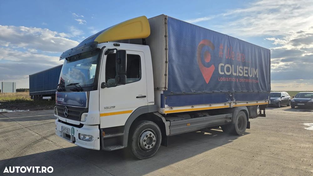 Mercedes-Benz ATEGO1529L cu prelata si lift spate