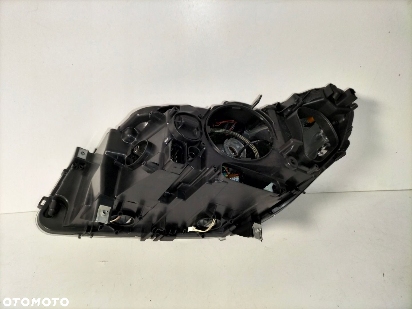 Lampa przednia reflektor prawa BMW 5 GT F07 09- BI-XENON - 6