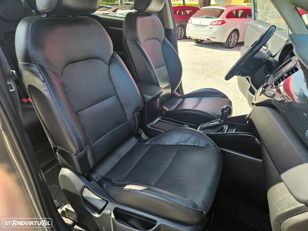 Kia Carens 1.7 CRDi ISG TX 7DCT - 15