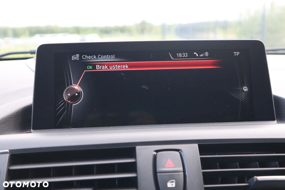 BMW Seria 1 120i M Sport - 35