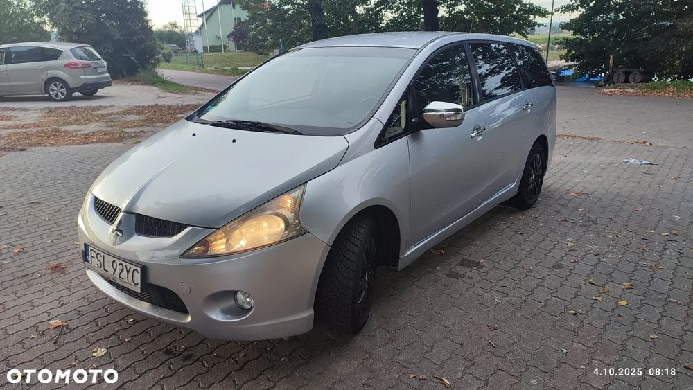 Mitsubishi Grandis 2.0 DID Intense - 2