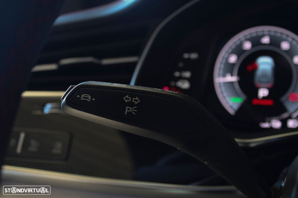 Audi Q8 55 TFSIe quattro Tiptronic - 33