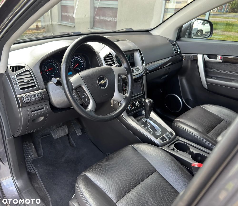 Chevrolet Captiva - 15