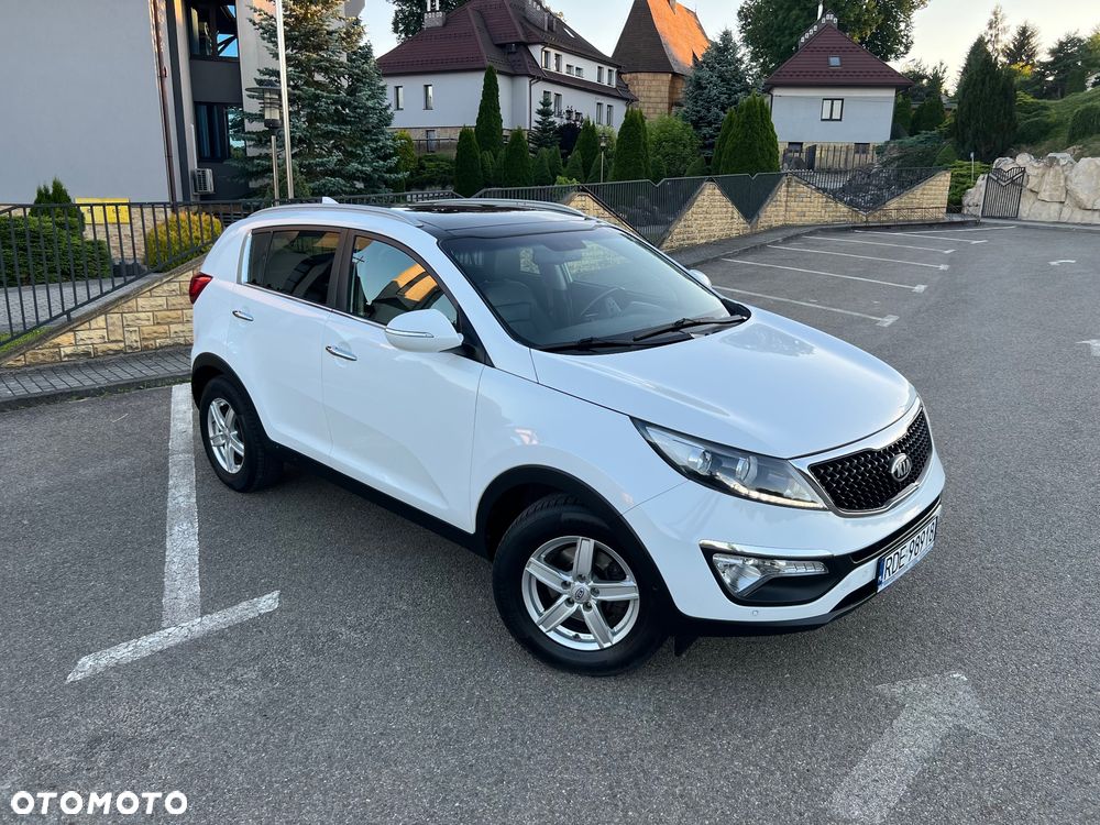 Kia Sportage 1.7 CRDI 2WD Dream-Team Edition - 2