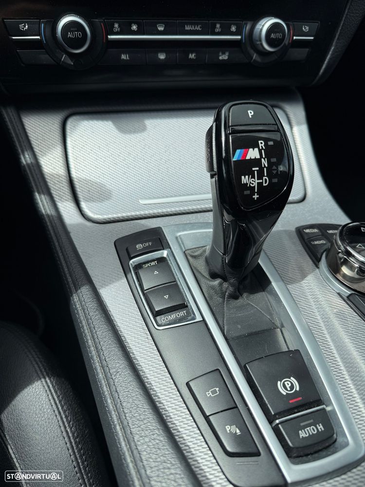 BMW 520 d Auto - 14
