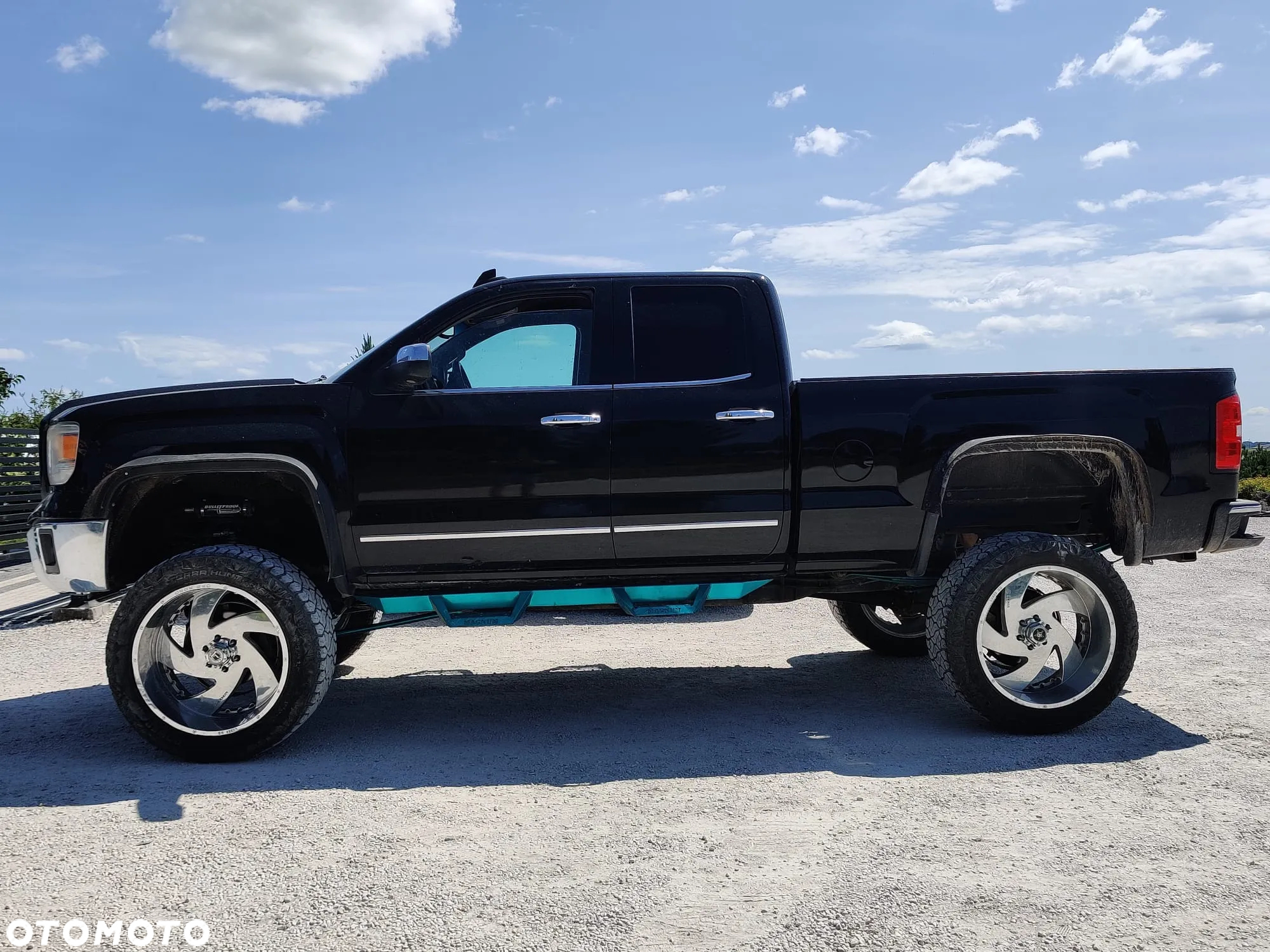 GMC Sierra - 12