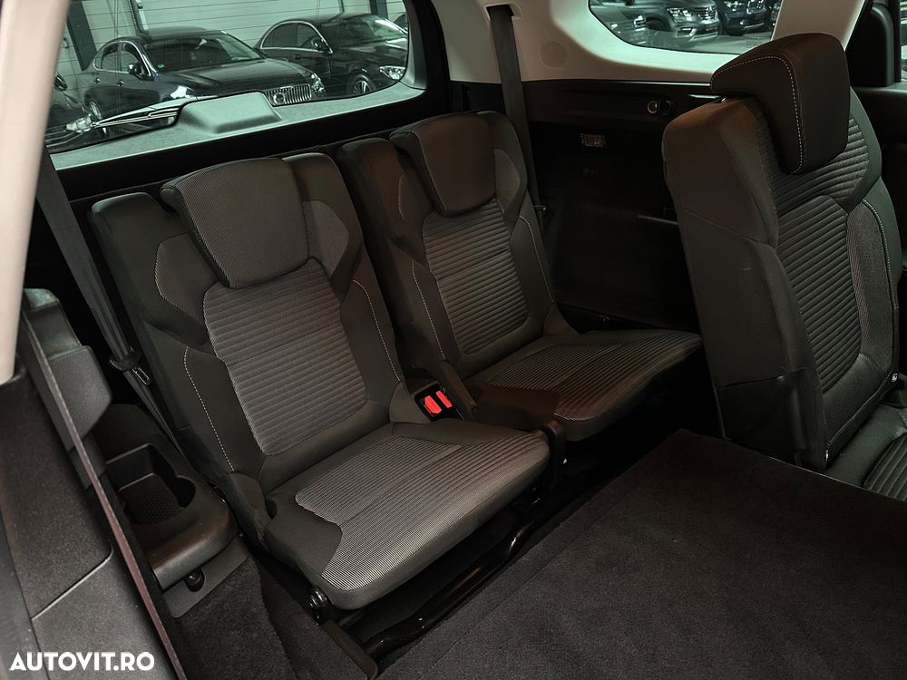 Renault Scenic BLUE dCi 120 EDC BUSINESS EDITION - 23