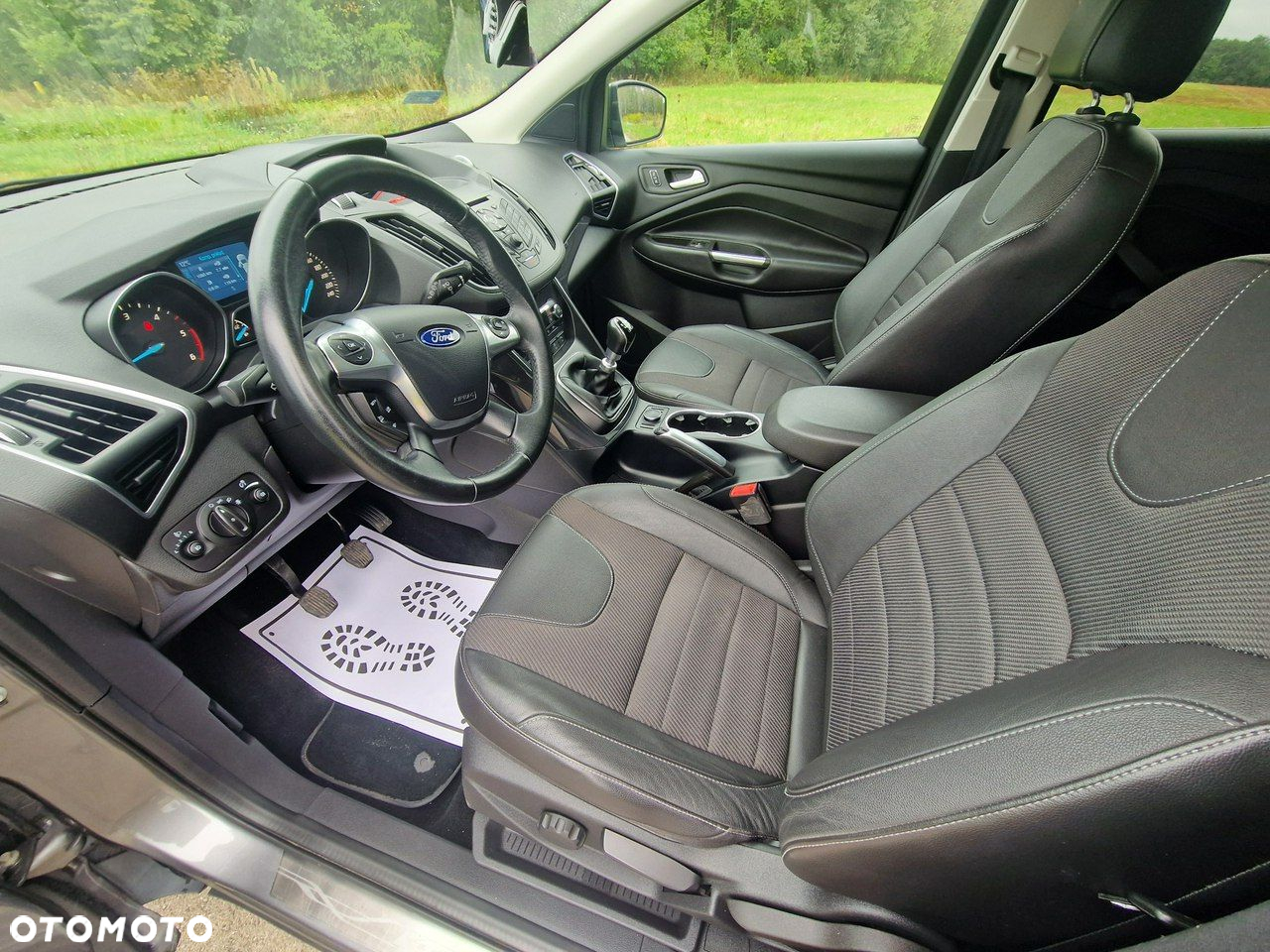 Ford Kuga - 16