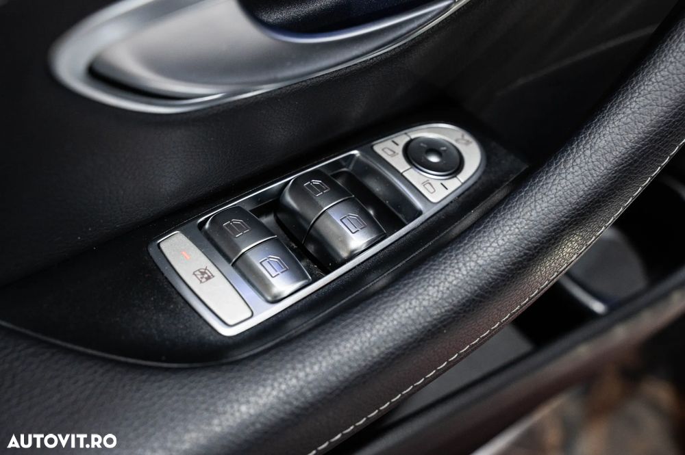 Mercedes-Benz E 300 9G-TRONIC AMG Line - 29