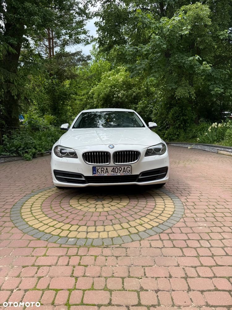 BMW Seria 5 520d xDrive - 1