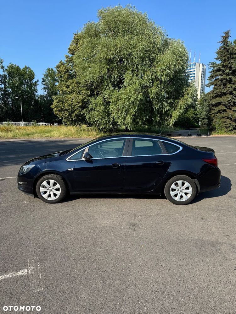 Opel Astra 1.4 T Active - 5