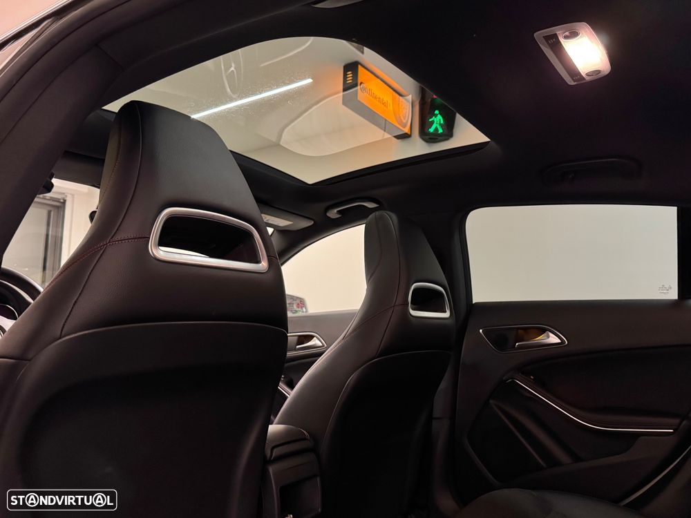 Mercedes-Benz CLA 200 d Shooting Brake AMG Line - 13