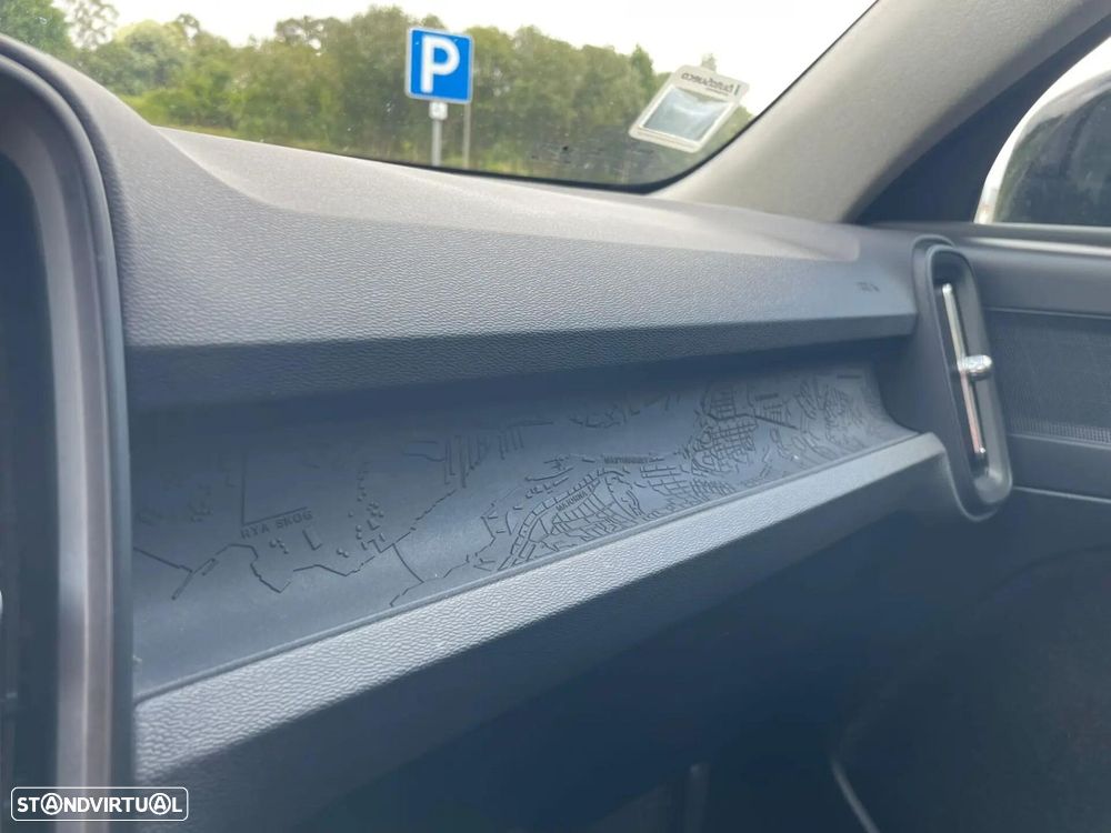 Volvo XC 40 2.0 D3 - 5