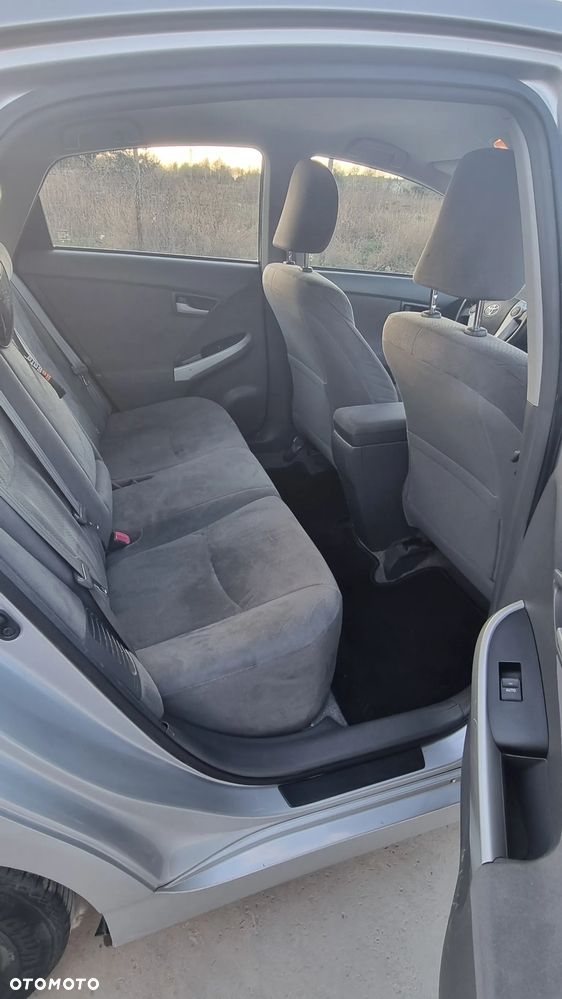 Toyota Prius 1.8 HSD Active - 19