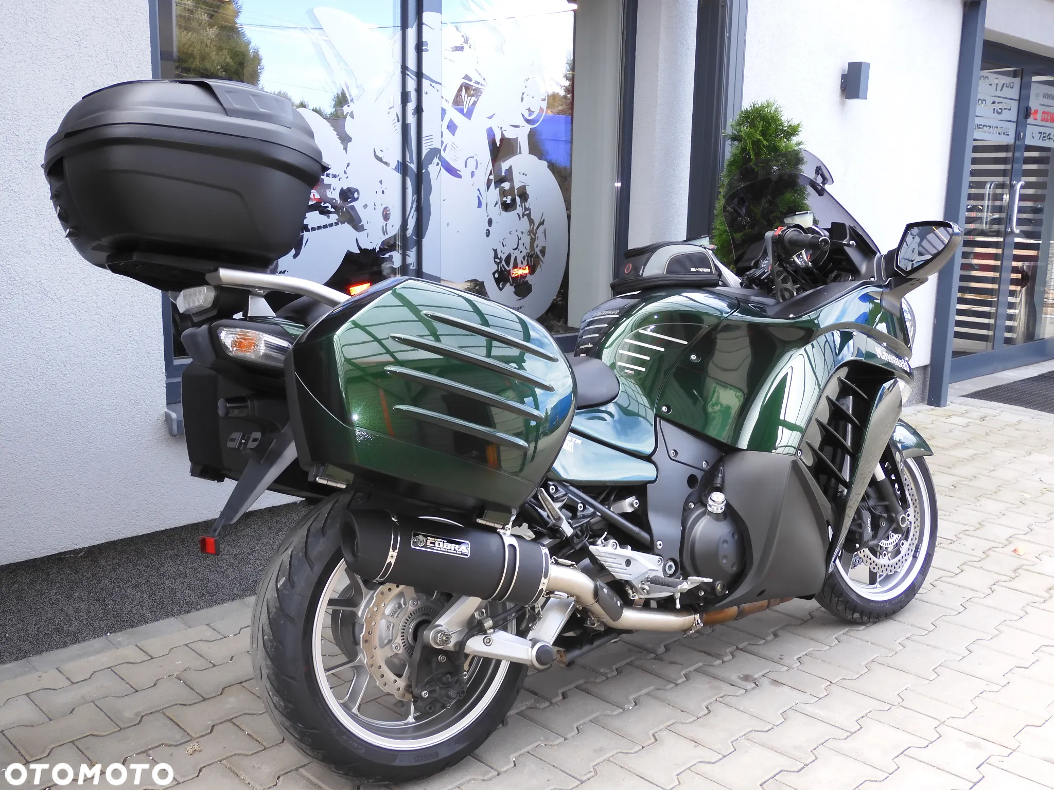 Kawasaki GTR - 13