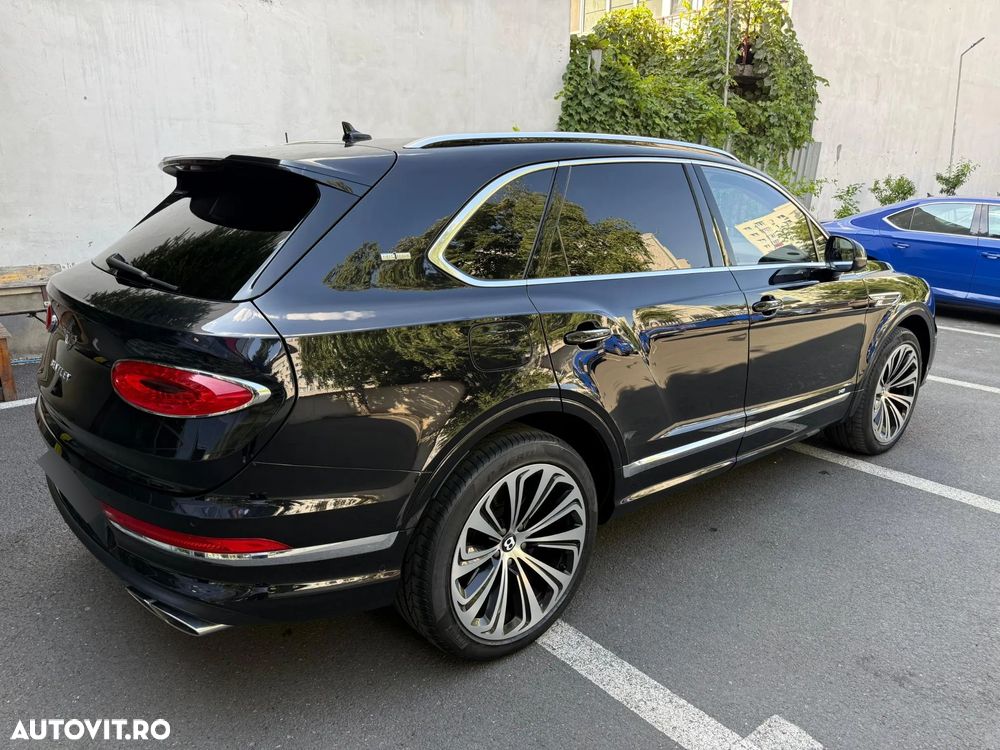 Bentley Bentayga - 3