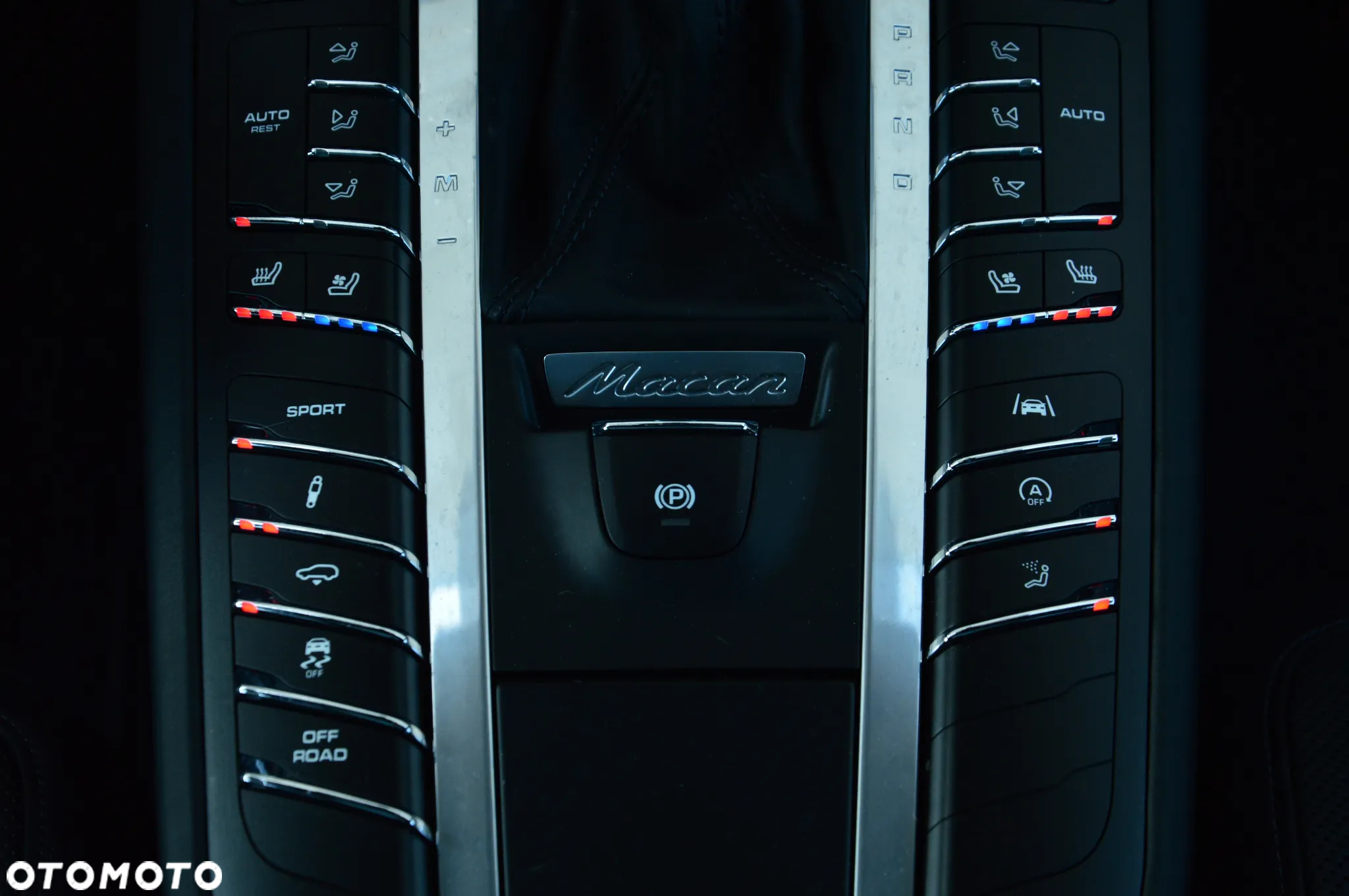 Porsche Macan Standard - 25