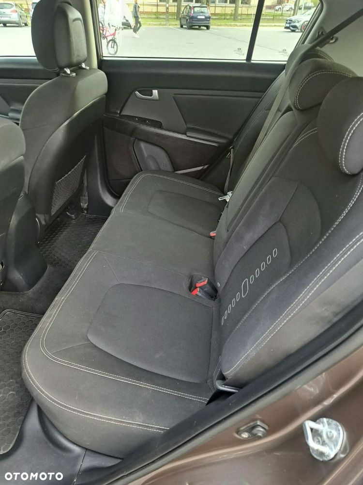 Kia Sportage - 16