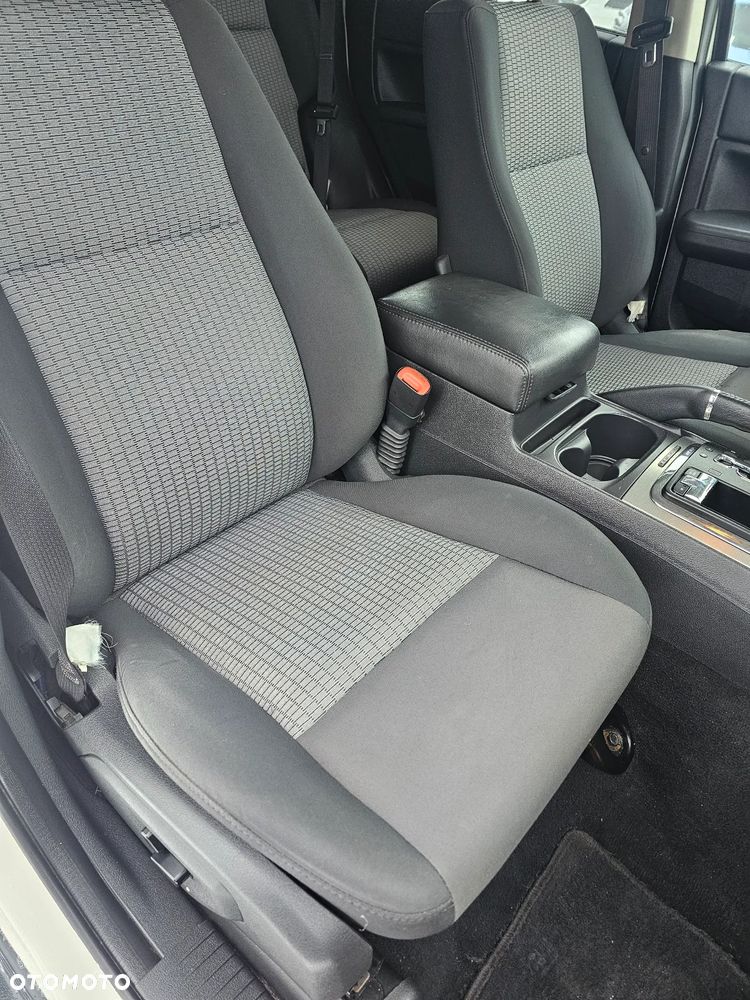 Jeep Grand Cherokee - 12