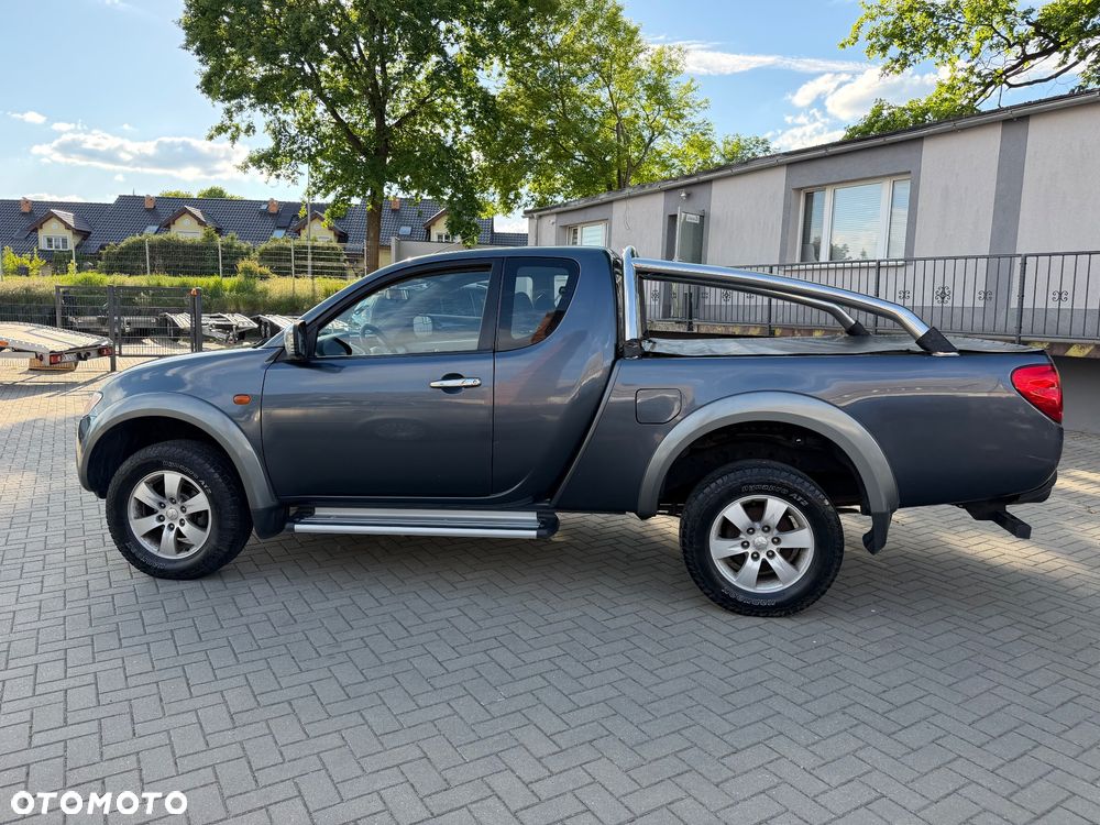 Mitsubishi L200 Pick Up 4x4 Intense Club Cab - 11