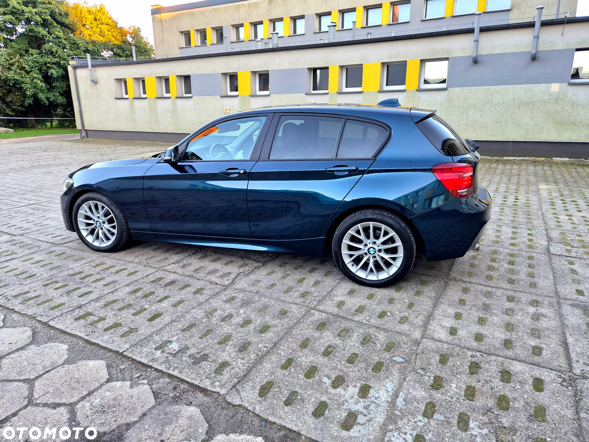 BMW Seria 1 118d Sport Line - 3