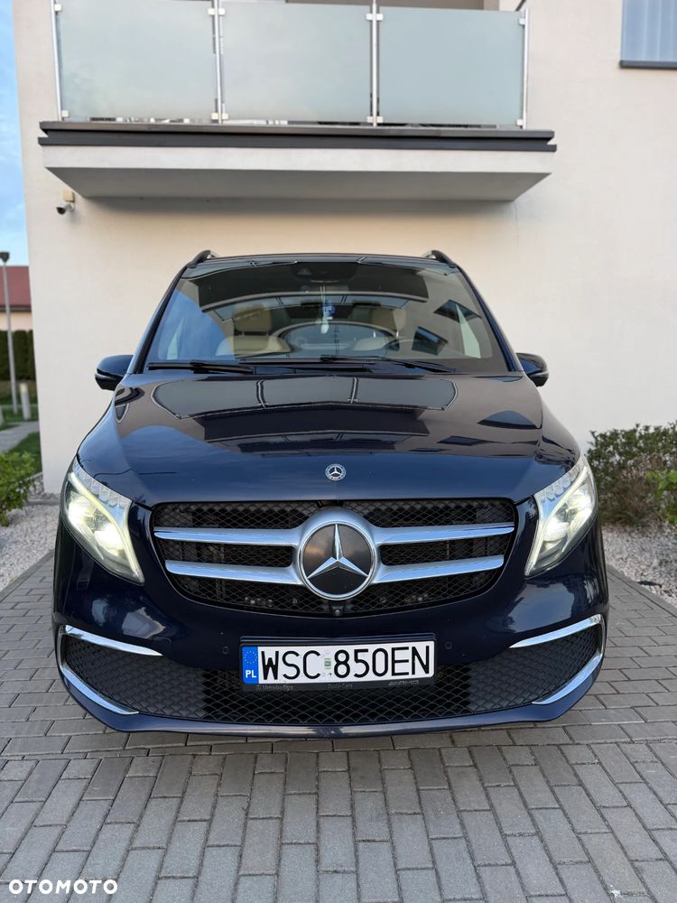 Mercedes-Benz Klasa V - 8