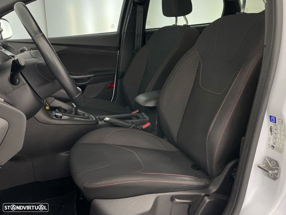 Ford Focus 1.0 EcoBoost ST-Line - 18