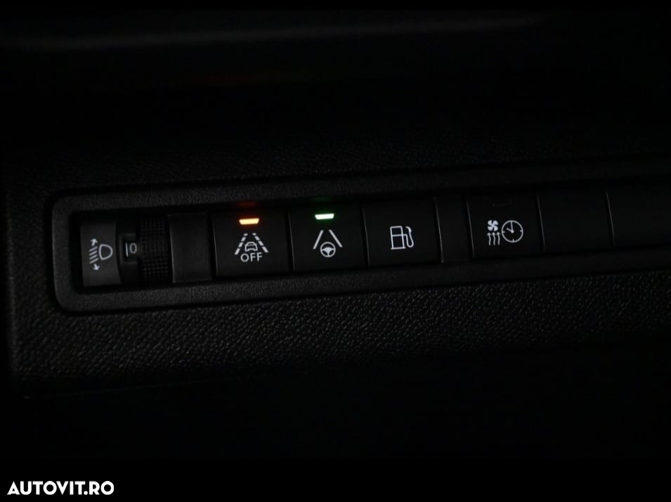Peugeot 3008 Hybrid4 300 e-EAT8 Allure - 16