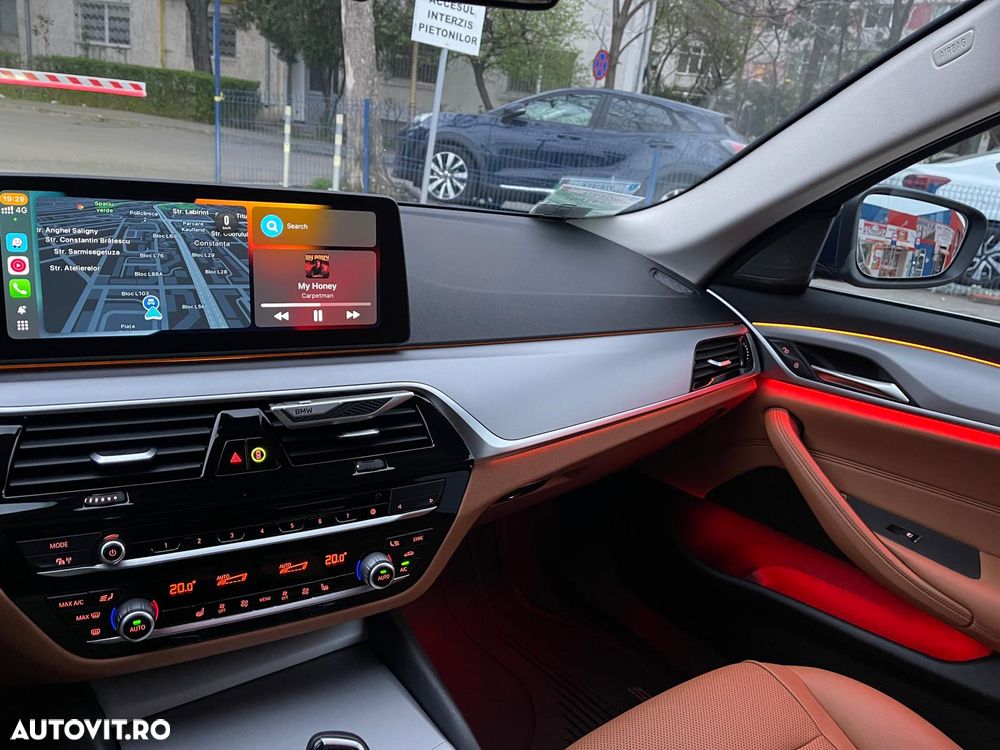 BMW Seria 5 530e Aut. - 8