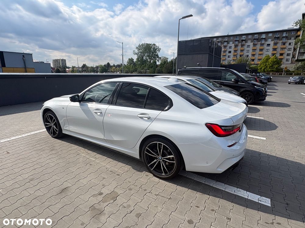 BMW Seria 3 320d xDrive - 18