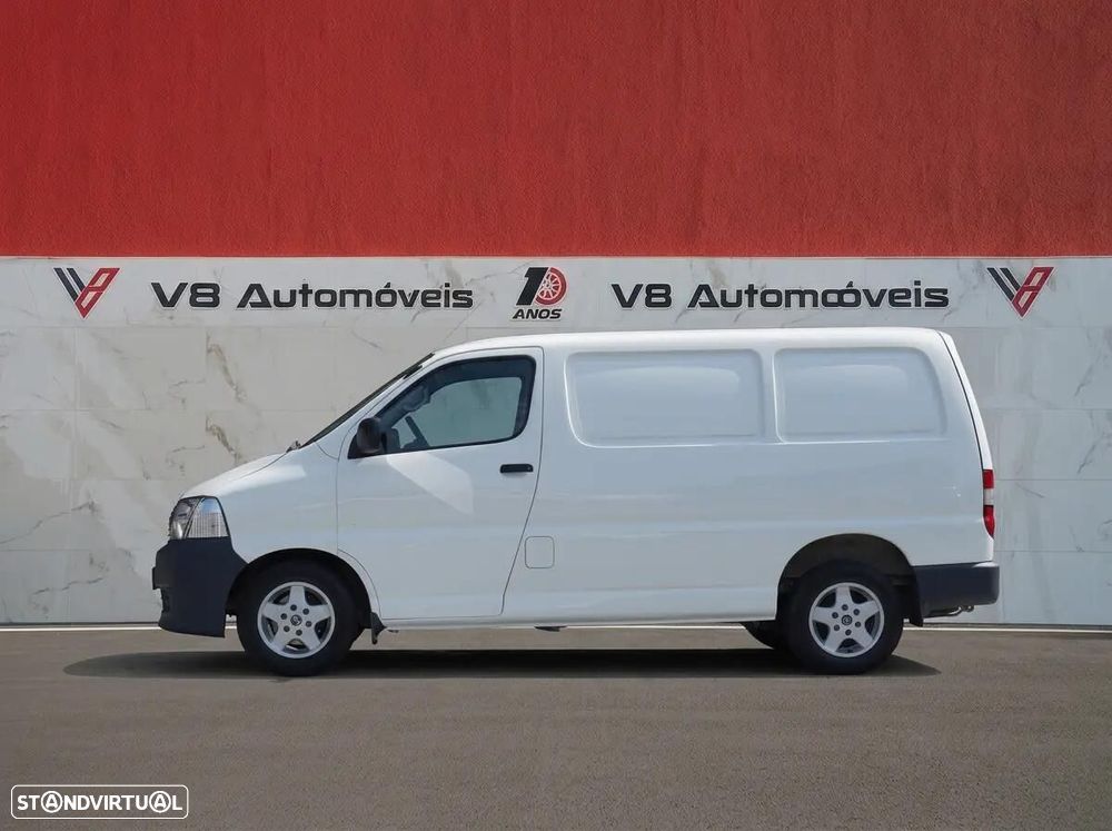Toyota HiAce 2.5 D-4D Service 2.8T - 3
