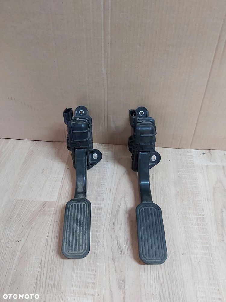 Toyota FJ Cruiser 4runner pedał gazu potencjometr - 2